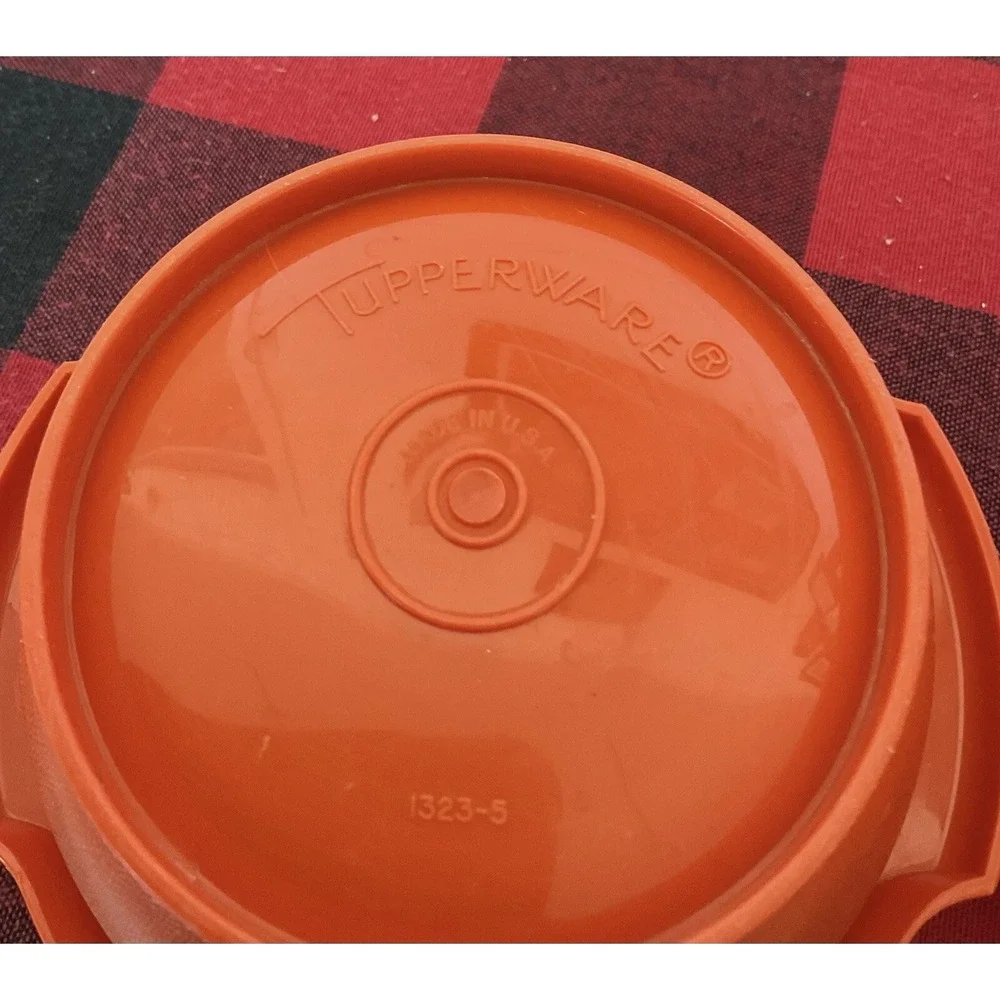 Vintage Tupperware Servalier Bowl Set of 1323-5 & 886-6 Red Lids 312-17 & 815-36